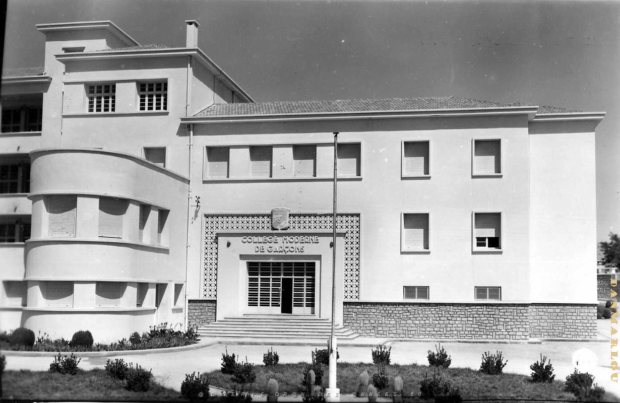 Tiaret 500- Groupe scolaire COLLECTION DES AMIS DE ND DE SANTA CRUZ.jpg